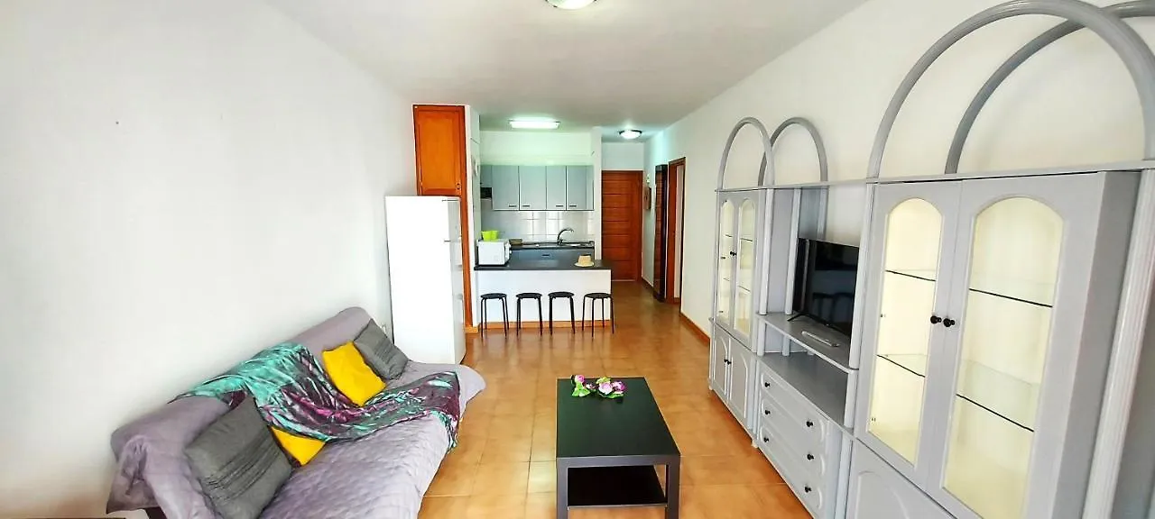 Los Cristianos Apartment, 1 Bedroom Wifi Free & Big Terrace